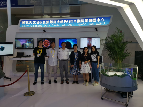 副校長謝曉堯帶隊參加第二屆中國西部國際投資貿易洽談會 廣納資源促合作